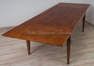 Tavolo stile classico in legno massello allungabile con prolunghe estraibili