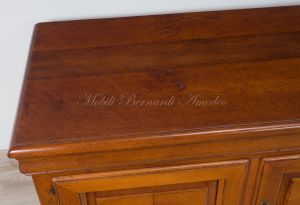 Mobile porta Tv lungo 160 cm da soggiorno stile classico con 3 ante in legno massello di noce