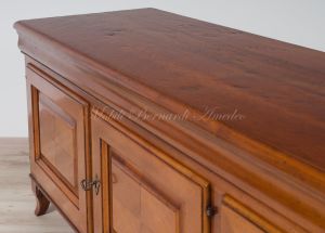 Mobile porta Tv lungo 160 cm da soggiorno stile classico con 3 ante in legno massello di noce