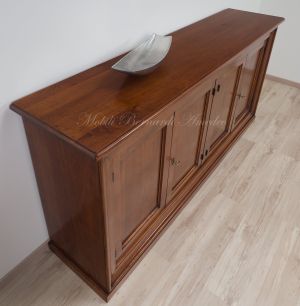 Credenza classica costruita in noce massello con 4 ante in svendita