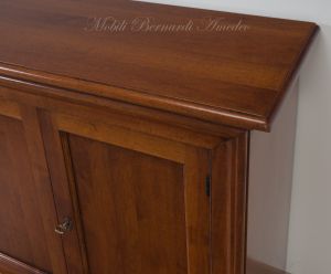 Credenza classica costruita in noce massello con 4 ante in svendita