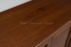 Credenza classica costruita in noce massello con 4 ante in svendita