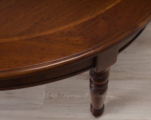 Tavolo ovale stile classico con prolunghe in legno di noce prezzo scontato