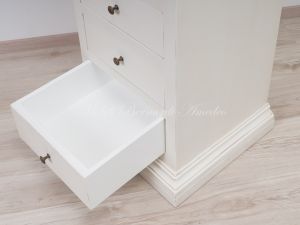 Settimanale in legno laccato bianco - dettaglio dei cassetti