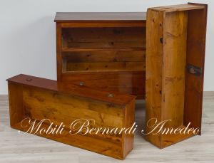 Cassettone antico originale restaurato stile veneto asolano realizzato in legno massello di noce e ciliegio
