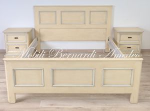 Letto matrimoniale in legno finitura laccata in vendita a prezzo scontato