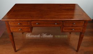 Scrivania classica da studio in legno massello di noce 5 cassetti