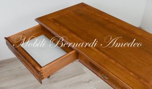 Scrivania scrittoio classico da 120 cm in legno massello di noce con cassetti sagomati