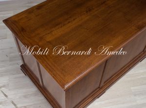 Classic fully closed desk with door and drawers, Italian artisan production in solid wood
