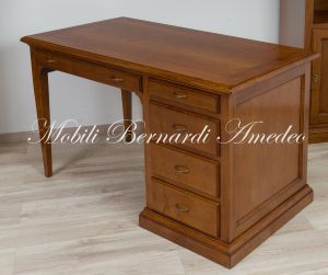 Scrivania in legno di noce stile classico aperta nello schienale e con cassettiera in un lato