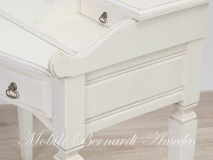 Desk with drawbar and shutter in antique white wood