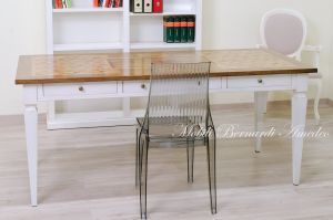 Desk table with two-tone finish