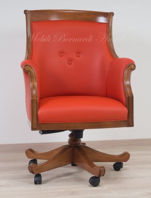 Poltrona girevole stile classico da studio con struttura in legno imbottita e rivestita vera pelle