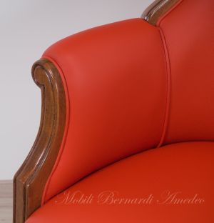 Poltrona girevole stile classico da studio con struttura in legno imbottita e rivestita vera pelle