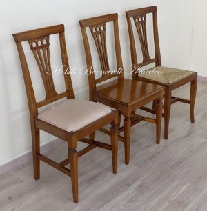 Sedia classica in legno massello
