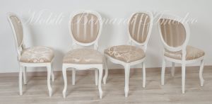 Sedie imbottite stile classico produzione artigianale italiana con finitura colore bianco