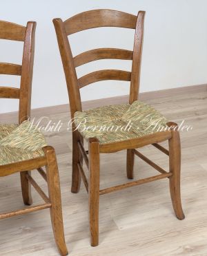 Sedie fatte a mano stile country rustico in legno di rovere con seduta impagliata