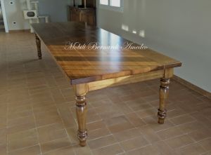 Tavolone in legno massello da 300 cm