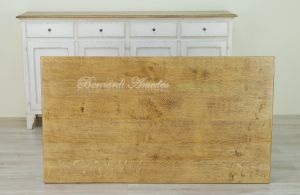 Tavolo in legno massello realizzato su misura stile country finitura tipo provenzale piallata