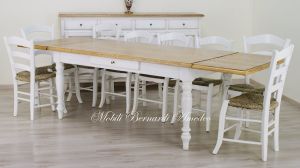 Tavolo da cucina con gambe tornite e prolunghe esterne realizzato in legno massiccio stile country - provenzale con finitura rovere chiaro e bianco