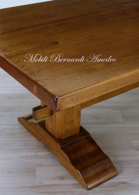 Wooden tavern table with central legs