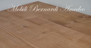 Tavolo massiccio stile rustico realizzato artigianalmente con dimensioni e finiture personalizzate
