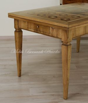 Tavolo allungabile classico con prolunghe estraibili