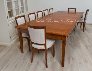Tavolo da pranzo allungabile costruito artigianalmente in legno e su misura stile classico arte povera