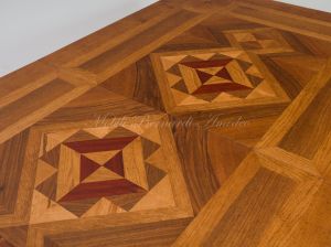 Tavolo da soggiorno in legno di noce nazionale con intarsi e prolunghe stile classico contemporaneo
