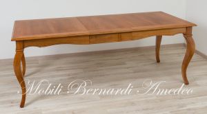 Tavolo da pranzo in legno massello di noce nazionale stile classico-contemporaneo con gambe curve e prolunga centrale