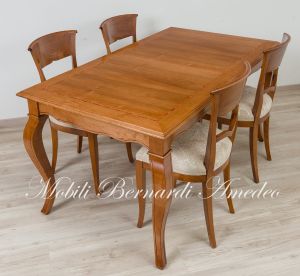 Tavolo da pranzo in legno massello di noce nazionale stile classico-contemporaneo con gambe curve e prolunga centrale