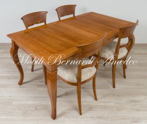 Tavolo da pranzo in legno massello di noce nazionale stile classico-contemporaneo con gambe curve e prolunga centrale