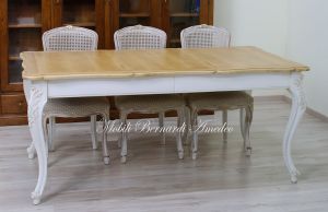 Tavolo con prolunghe e piano in noce chiaro