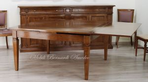 Tavolo grande quadrato 150x150 cm in legno di noce con allunghi