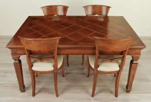 Tavolo classico con prolunghe centrali realizzato a mano in legno di noce