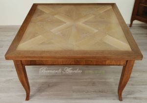 Tavolo quadrato in legno stile classico con prolunghe 140x140 cm