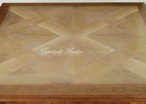 Tavolo quadrato in legno stile classico con prolunghe 140x140 cm