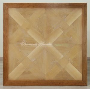 Tavolo quadrato in legno stile classico con prolunghe 140x140 cm