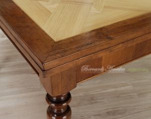Tavolo quadrato con prolunghe a tiro dimensioni 120x120 cm