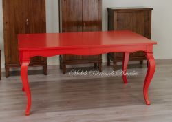 Tavolo con prolunghe laccato rosso