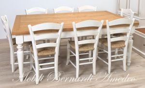 Tavolo da pranzo in legno stile country con prolunghe estraibili