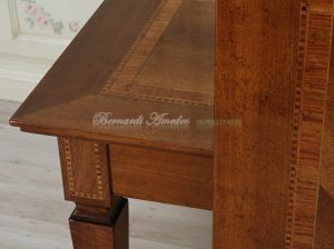 Tavolo in legno con prolunghe piano lavorato