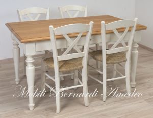 Tavolo da cucina in legno massiccio con finitura bicolore bianco e rovere