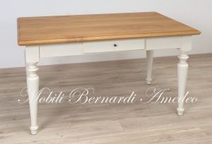 Tavolo da cucina in legno massiccio con finitura bicolore bianco e rovere