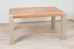 Tavolo in legno massello di olmo stile moderno con gambe in ferro colore chiaro produzione artigianale