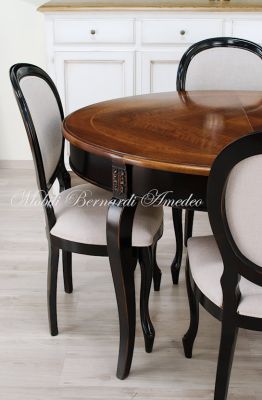 Tavolo ovale con prolunghe 130x100 cm
