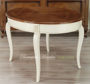 Tavolo da pranzo ovale con prolunghe in legno