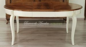 Tavolo da pranzo ovale con prolunghe in legno