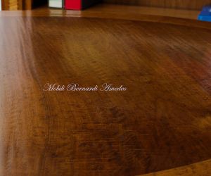 Tavolo ovale 130x100 in legno con prolunghe