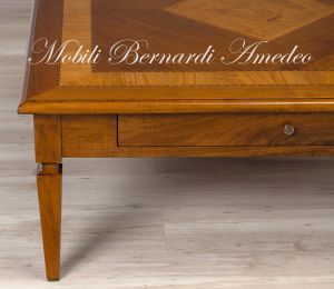 Large square classic style coffee table - detail of the leg and workmanship